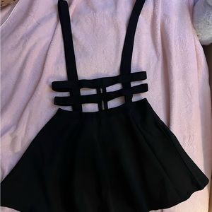 Black suspender skirt